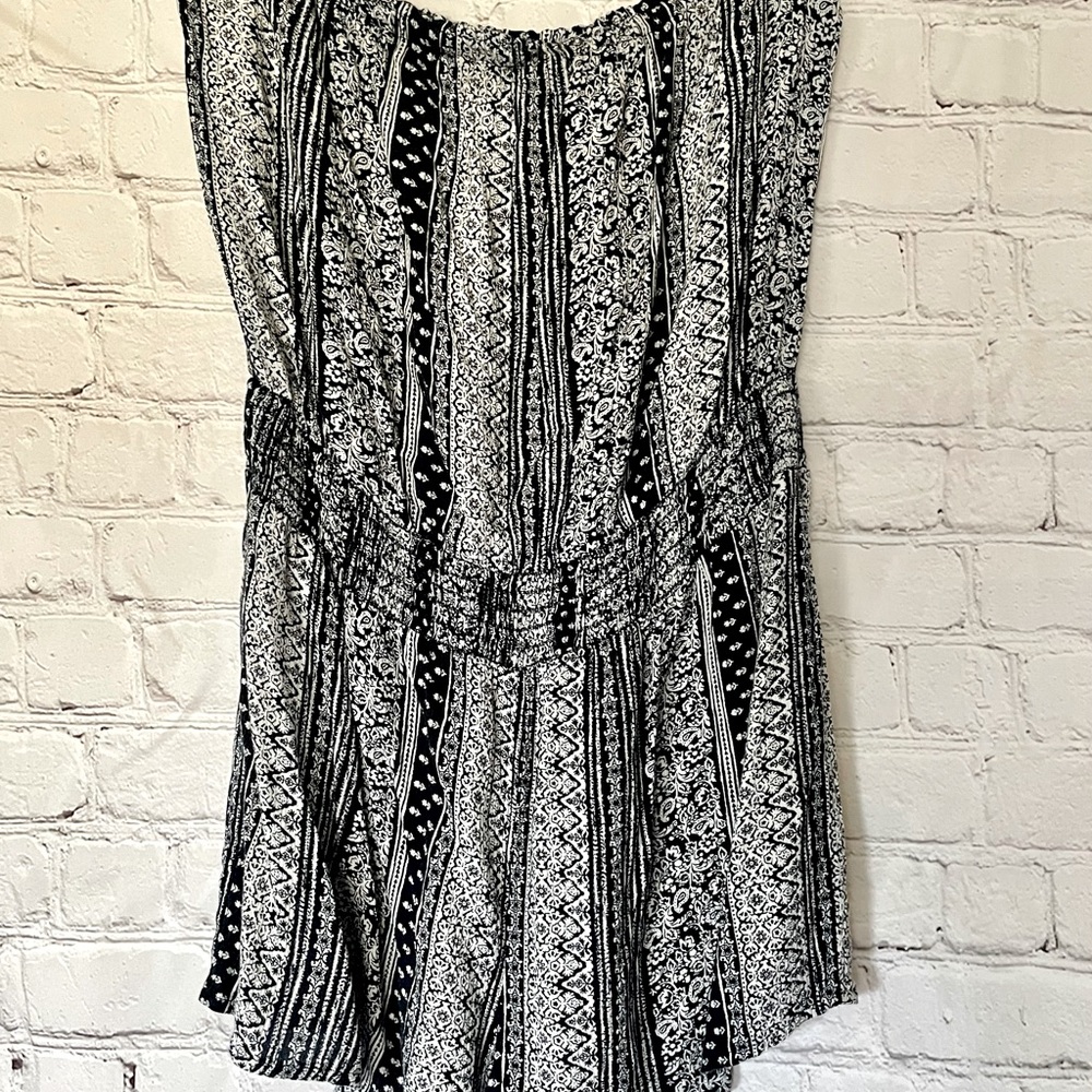 FOREVER 21- Romper